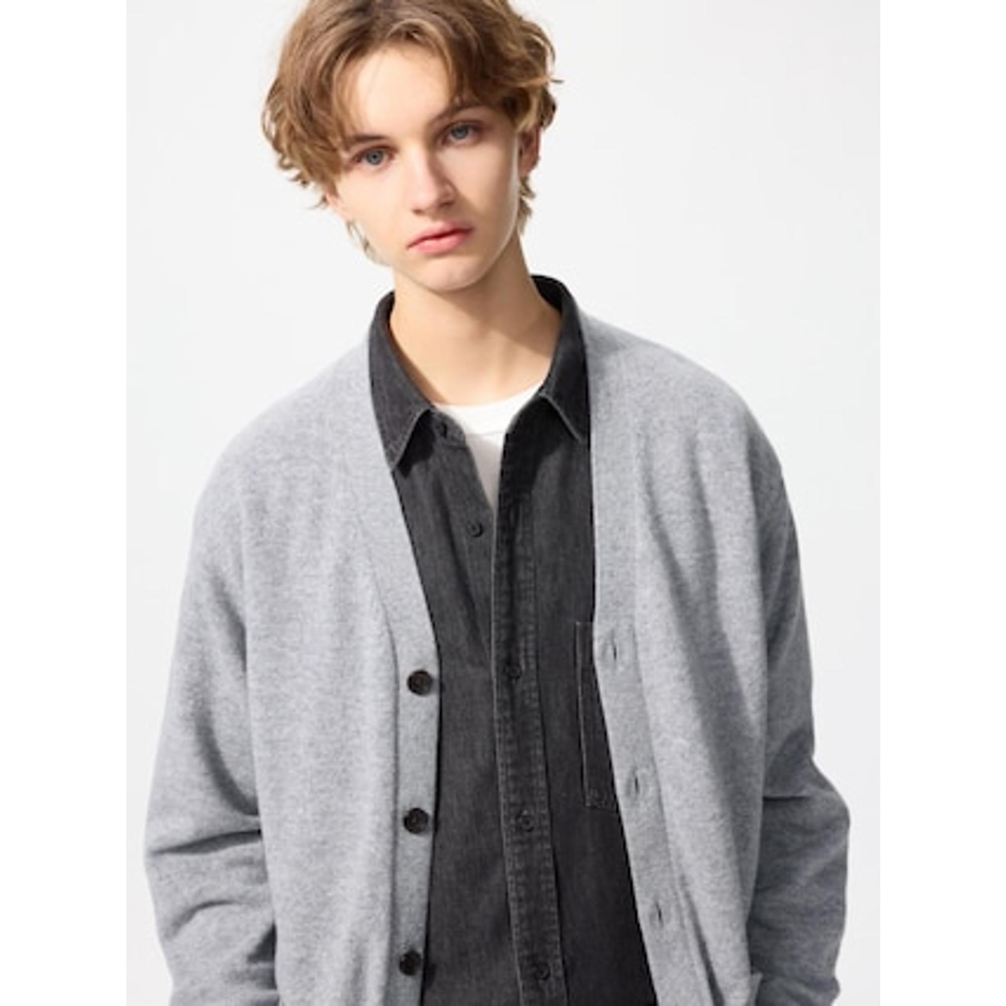 ラムVネックカーディガン