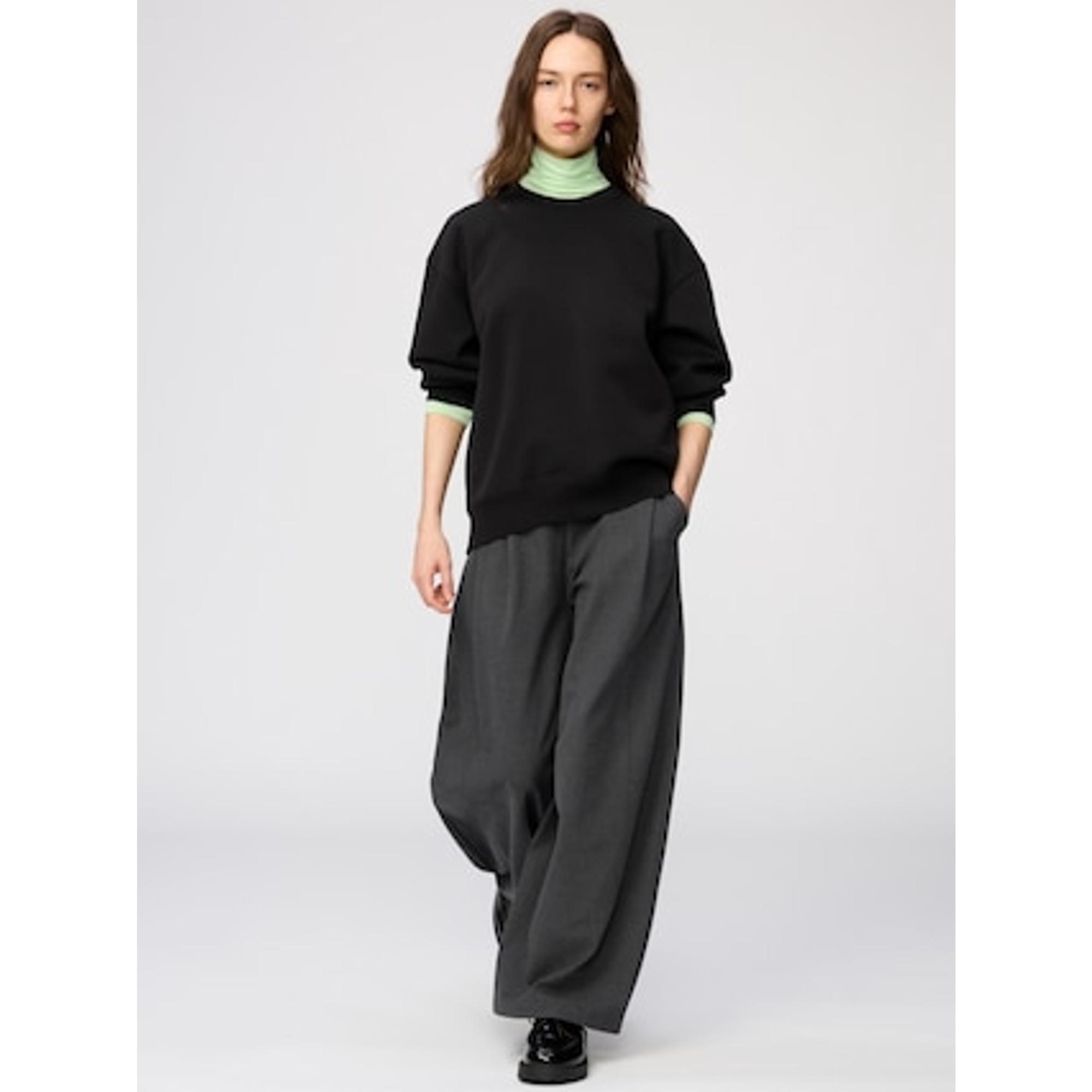 ボリュームパンツ